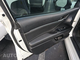 2018 Toyota Camry XSE - miniatura 9