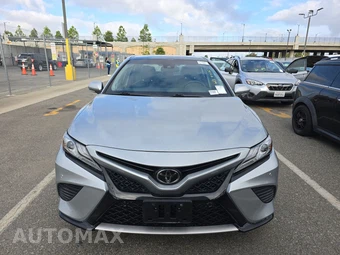 2018 Toyota Camry XSE - miniatura 2