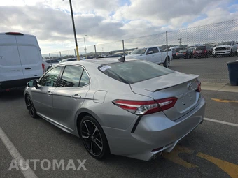 2018 Toyota Camry XSE - miniatura 6