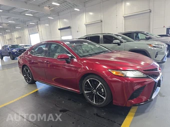 2018 Toyota Camry XSE - miniatura 3