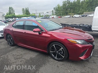 2018 Toyota Camry XSE - miniatura 3