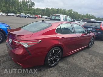 2018 Toyota Camry XSE - miniatura 4