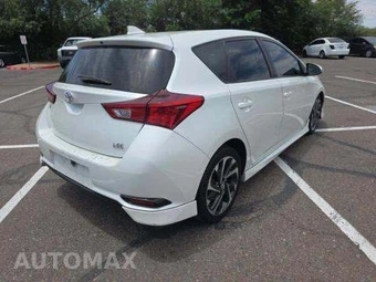 2018 Toyota Corolla iM Hatchback – miniatura 3