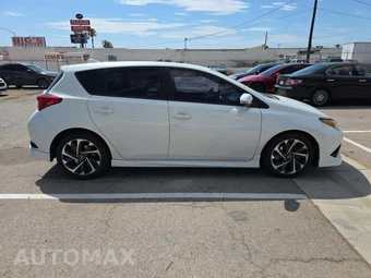 2018 Toyota Corolla iM Hatchback – miniatura 4