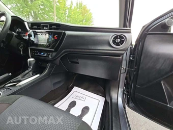 2018 Toyota Corolla LE Sedan – miniatura 16