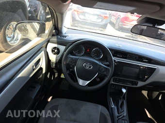 2018 Toyota Corolla LE Sedan – miniatura 10
