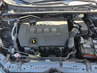 2018 Toyota Corolla LE Sedan – miniatura 15