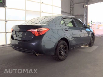 2018 Toyota Corolla LE Sedan – miniatura 4