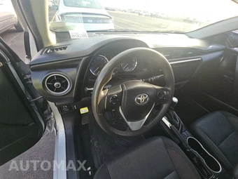 2018 Toyota Corolla LE Sedan – miniatura 11