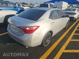 2018 Toyota Corolla LE Sedan – miniatura 4
