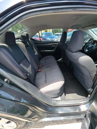 2018 Toyota Corolla LE Sedan - miniatura 16