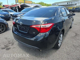 2018 Toyota Corolla LE Sedan - miniatura 3