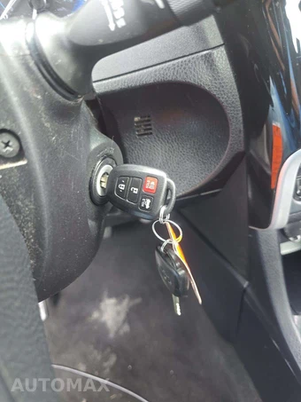2018 Toyota Corolla LE Sedan – miniatura 8