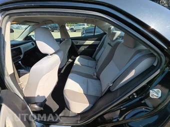2018 Toyota Corolla LE Sedan – miniatura 13