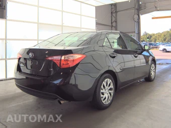 2018 Toyota Corolla LE Sedan – miniatura 4