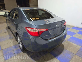 2018 Toyota Corolla LE Sedan - miniatura 2