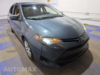 2018 Toyota Corolla LE Sedan - miniatura 4