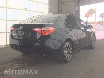 2018 Toyota Corolla LE Sedan - miniatura 4