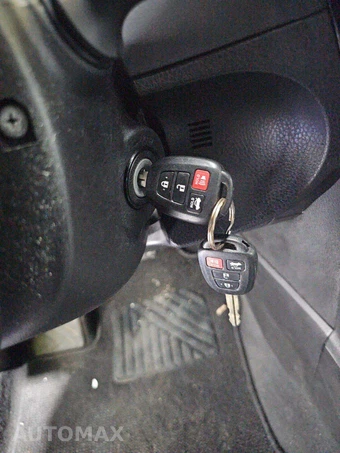 2018 Toyota Corolla LE Sedan - miniatura 8