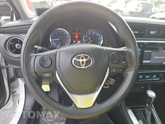 2018 Toyota Corolla LE Sedan - miniatura 10