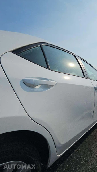 2018 Toyota Corolla LE Sedan - miniatura 30