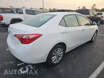 2018 Toyota Corolla LE Sedan - miniatura 4