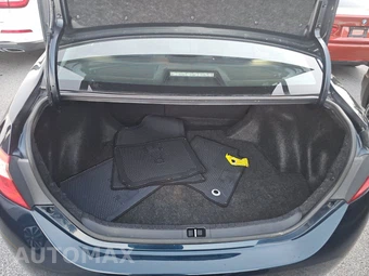 2018 Toyota Corolla LE Sedan - miniatura 16