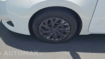 2018 Toyota Corolla LE Sedan - miniatura 41