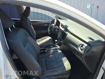 2018 Toyota Corolla LE Sedan - miniatura 8