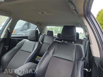2018 Toyota Corolla SE Sedan – miniatura 11