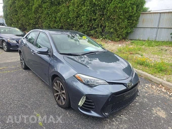 2018 Toyota Corolla SE Sedan – miniatura 4