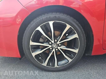 2018 Toyota Corolla SE Sedan – miniatura 21