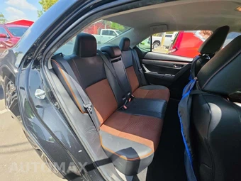 2018 Toyota Corolla SE Sedan - miniatura 16