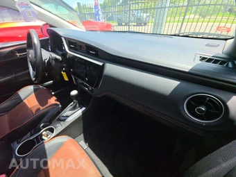 2018 Toyota Corolla SE Sedan - miniatura 19