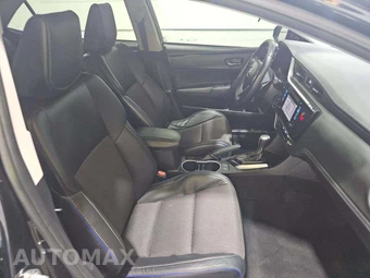 2018 Toyota Corolla SE Sedan - miniatura 18