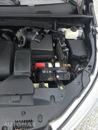 2018 Toyota Highlander LE – miniatura 24