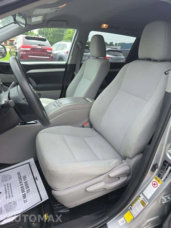 2018 Toyota Highlander LE – miniatura 6