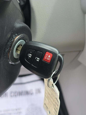 2018 Toyota Highlander LE – miniatura 8