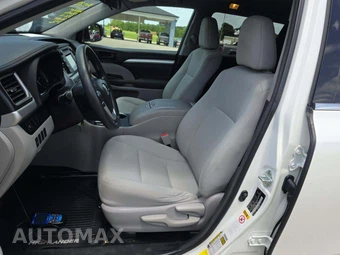 2018 Toyota Highlander LE – miniatura 3