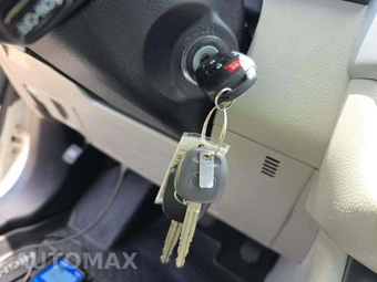 2018 Toyota Highlander LE – miniatura 5