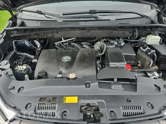 2018 Toyota Highlander LE - miniatura 18
