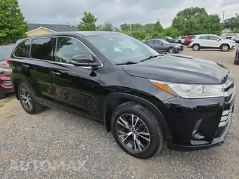 2018 Toyota Highlander LE - miniatura 3