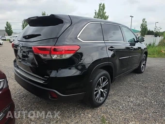 2018 Toyota Highlander LE - miniatura 4