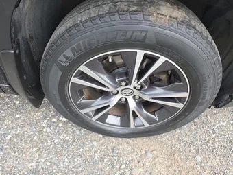 2018 Toyota Highlander LE - miniatura 9