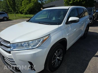 2018 Toyota Highlander LE