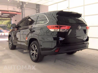 2018 Toyota Highlander LE – miniatura 6
