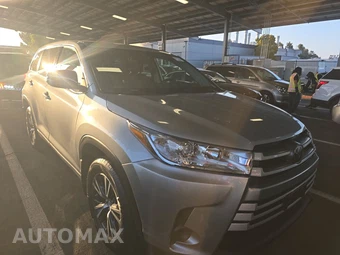 2018 Toyota Highlander LE - miniatura 3