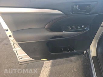 2018 Toyota Highlander LE - miniatura 9