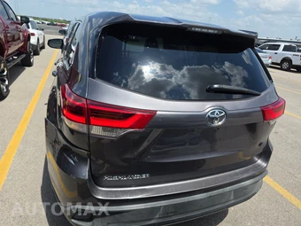 2018 Toyota Highlander LE – miniatura 5