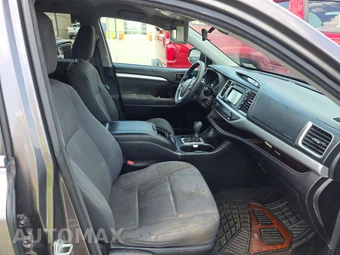 2018 Toyota Highlander LE – miniatura 8